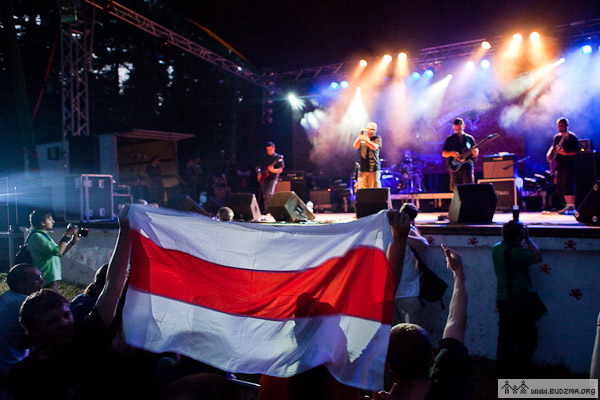http://budzma.org/wp-content/gallery/basovishchapyershydzyen/tarantinoby_basovishca-4659.jpg