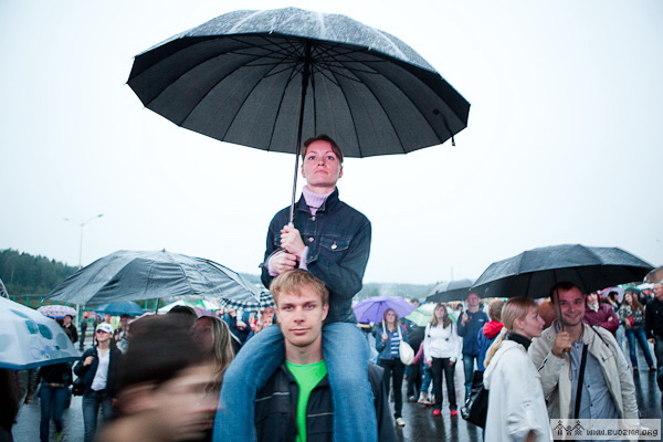 http://budzma.org/wp-content/gallery/fyeyervyerki-pad-dazhdom-fotarepartazh-z-quotnavalnicyquot/tarantinoby_navalnica2010-4287.jpg