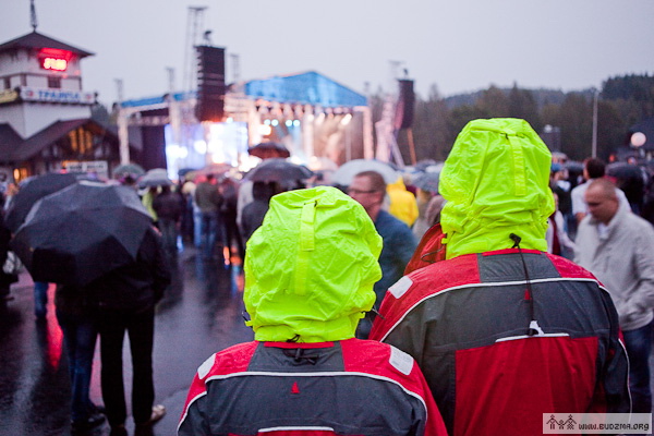 http://budzma.org/wp-content/gallery/fyeyervyerki-pad-dazhdom-fotarepartazh-z-quotnavalnicyquot/tarantinoby_navalnica2010-4327.jpg