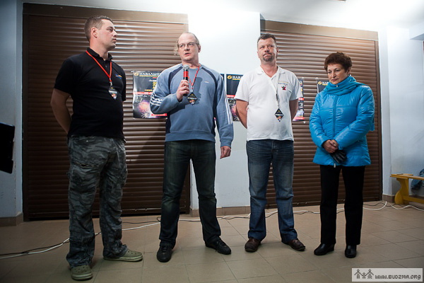 http://budzma.org/wp-content/gallery/fyeyervyerki-pad-dazhdom-fotarepartazh-z-quotnavalnicyquot/tarantinoby_navalnica2010-4878.jpg