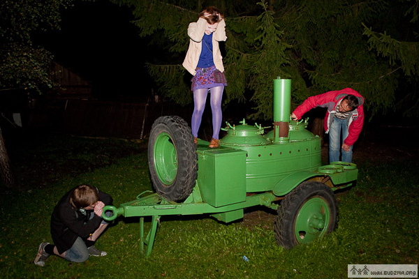 http://budzma.org/wp-content/gallery/mozhna-09-2010/tarantinoby_mozhno-8710.jpg