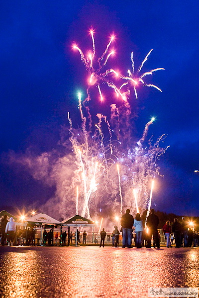 http://budzma.org/wp-content/gallery/navalnica-dzyen-druhi-fotarepartazh/tarantinoby_navalnica2010-5705.jpg