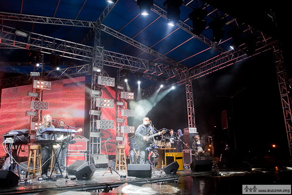 http://budzma.org/wp-content/gallery/navalnica-dzyen-druhi-fotarepartazh/tarantinoby_navalnica2010-5990.jpg