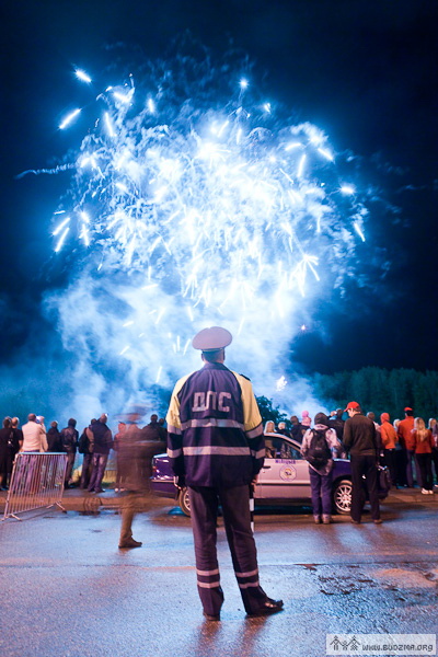 http://budzma.org/wp-content/gallery/navalnica-dzyen-druhi-fotarepartazh/tarantinoby_navalnica2010-6351.jpg